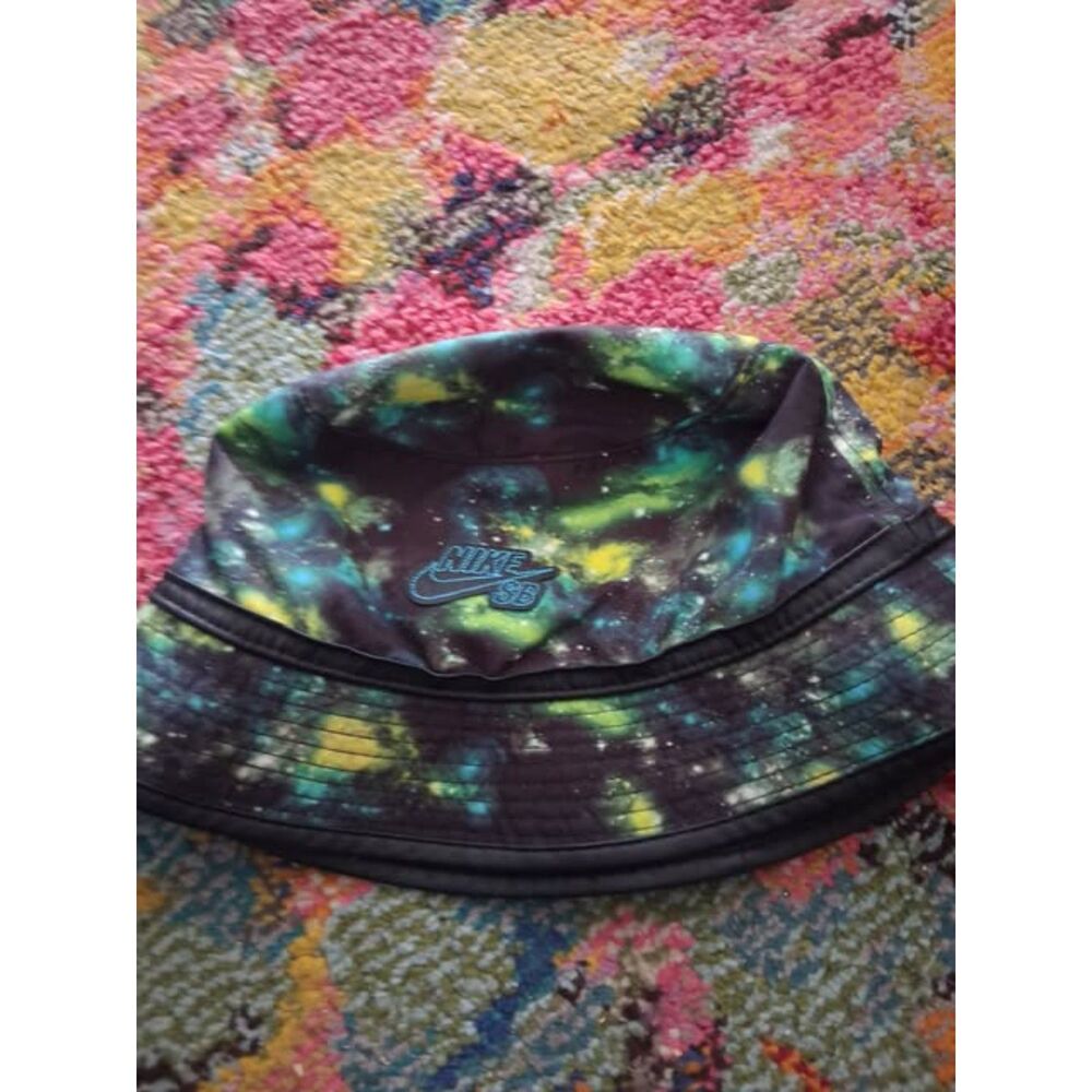 Nike SB Galaxy Bucket Hat